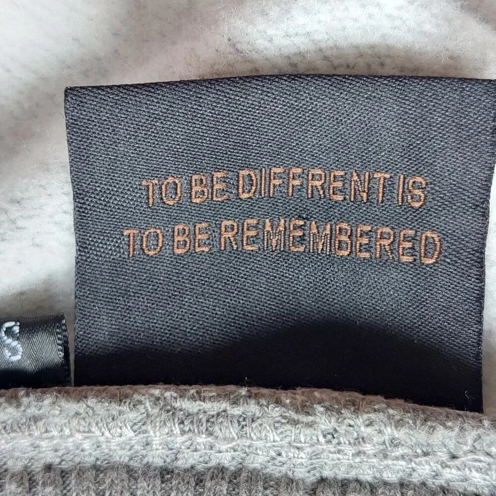 Spiced Equestrian Cuddle Hoodie in Pepper, Size Small - Picture 8 of 11